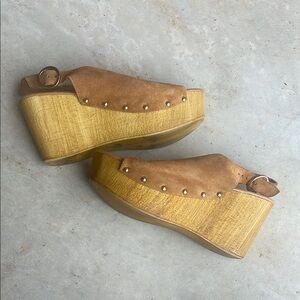 Seychelles Tan Wedges